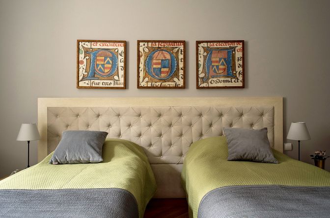 06-belle-epoque-krakow-apartamenty-z-sypialnia-deluxe-sypialnia.jpg